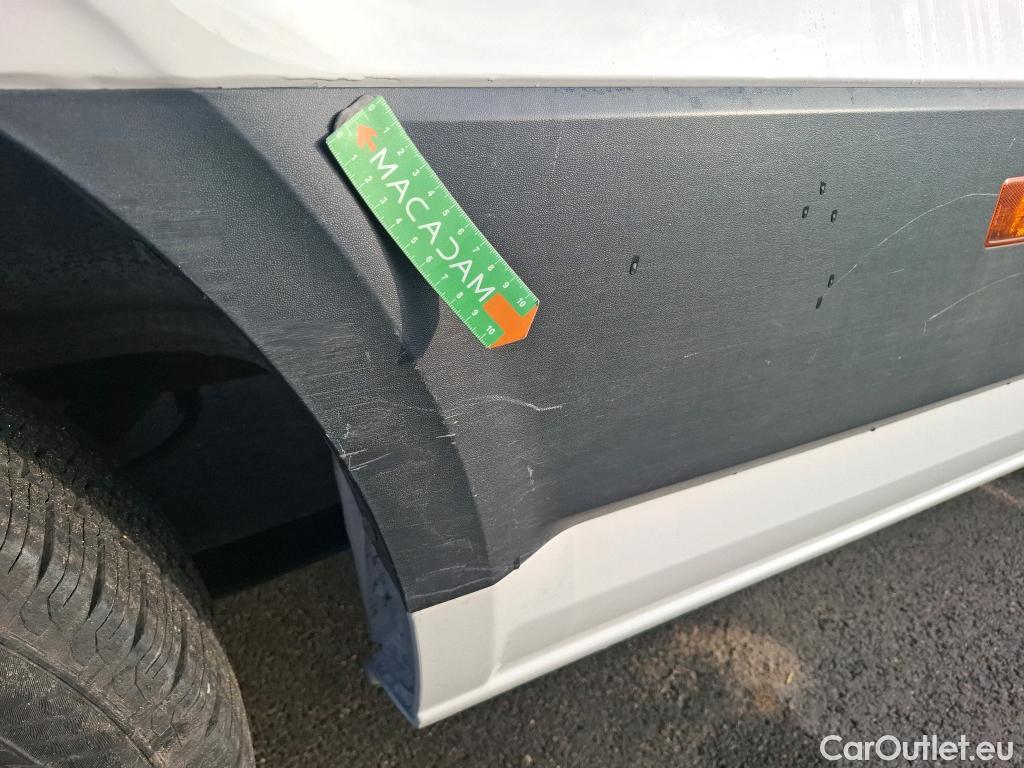  Volkswagen  Crafter VOLKSWAGEN  / 2017 / 4P / Fourgon tôlé 2.0 TDI 140 35 L4H3 Procab Business Line #42