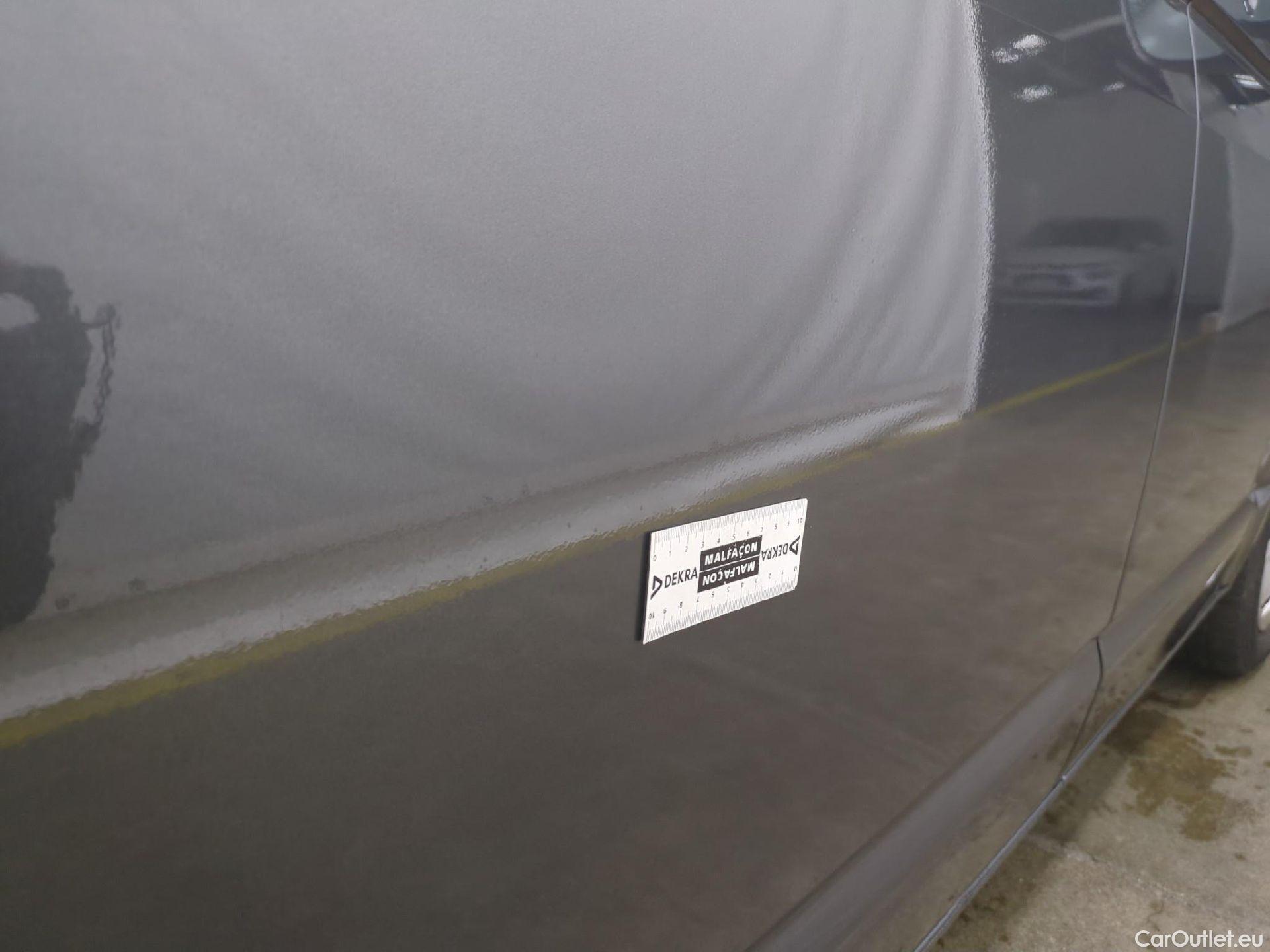  Volkswagen  Transporter VOLKSWAGEN  / 2019 / 4P / Fourgon tôlé 2.0 TDi 150 DSG7 L1H1 Business Plus #9