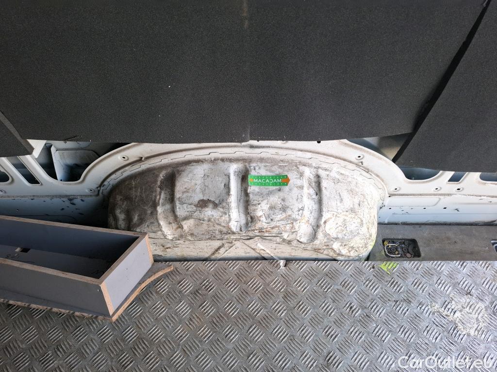  Volkswagen  Crafter VOLKSWAGEN  / 2017 / 4P / Fourgon tôlé 2.0 TDI 140 35 L4H3 Procab Business Line #46