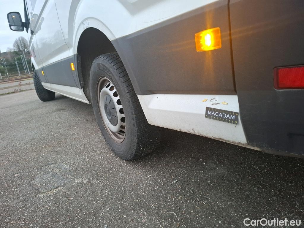  Volkswagen  Crafter VOLKSWAGEN  / 2017 / 4P / Fourgon tôlé 2.0 TDI 140 35 L3H3 4MO Procab Busi Line #18