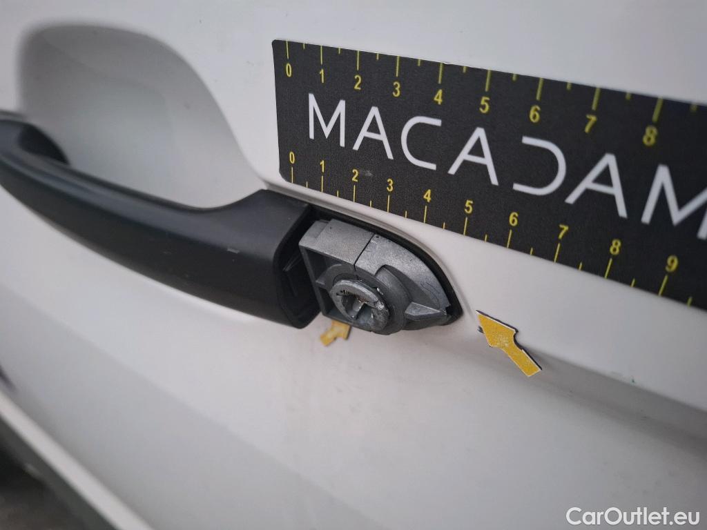  Volkswagen  Crafter VOLKSWAGEN  / 2017 / 4P / Fourgon tôlé 2.0 TDI 140 35 L3H3 4MO Procab Busi Line #13