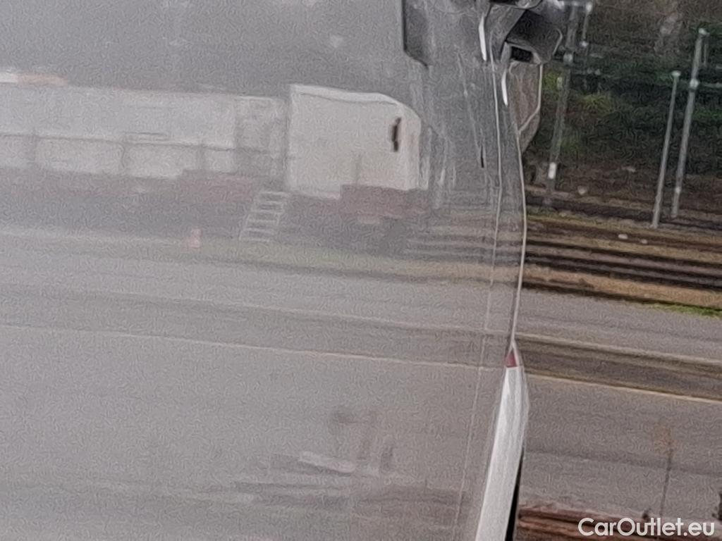  Volkswagen  Crafter VOLKSWAGEN  / 2017 / 4P / Fourgon tôlé 2.0 TDI 140 35 L3H3 4MO Procab Busi Line #23