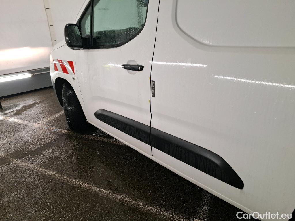  Citroen  Berlingo  Fourgon Worker M 1000 1.2 PureTech 130CV BVA8 E6d #1