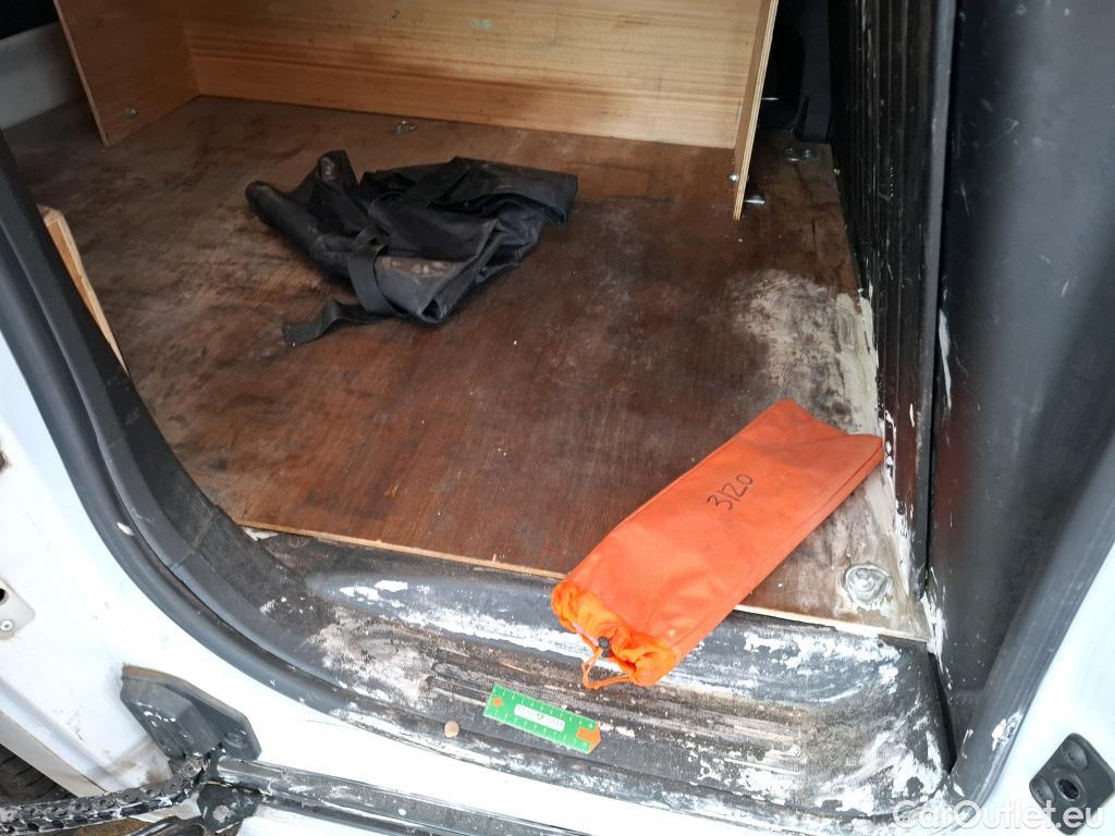  Citroen  Berlingo  Fourgon Driver M 1000 1.5 BlueHDi 100CV BVM5 E6dT #19