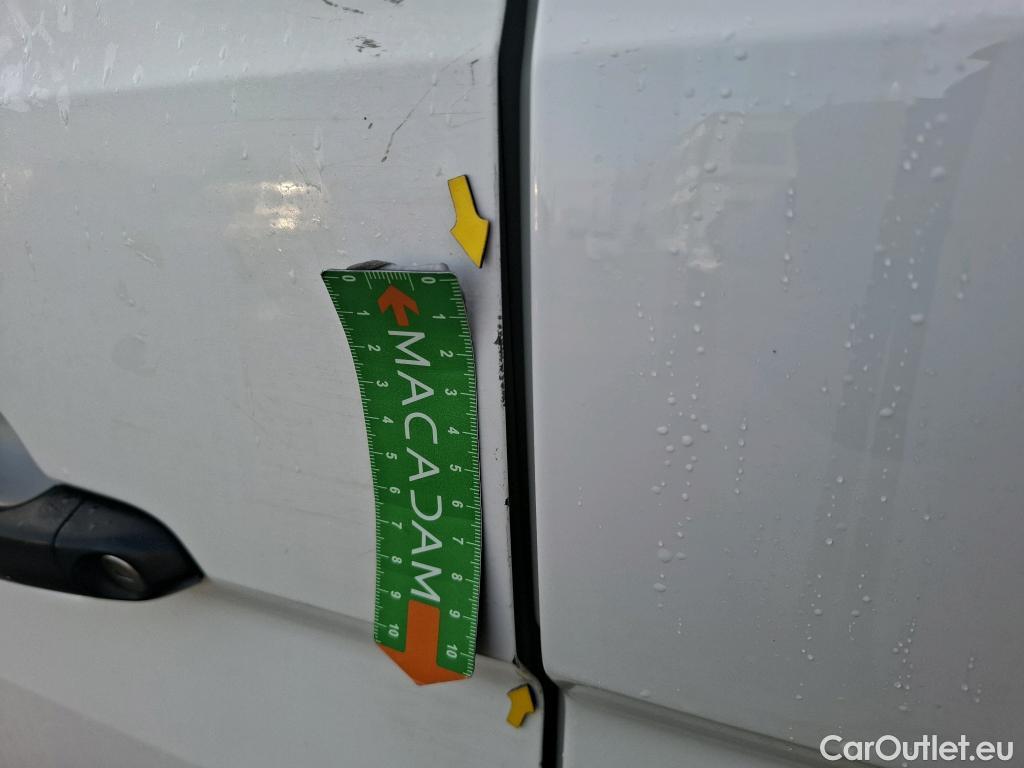  Volkswagen  Crafter VOLKSWAGEN  / 2017 / 4P / Fourgon tôlé 2.0 TDI 140 35 L4H3 Procab Business Line #36