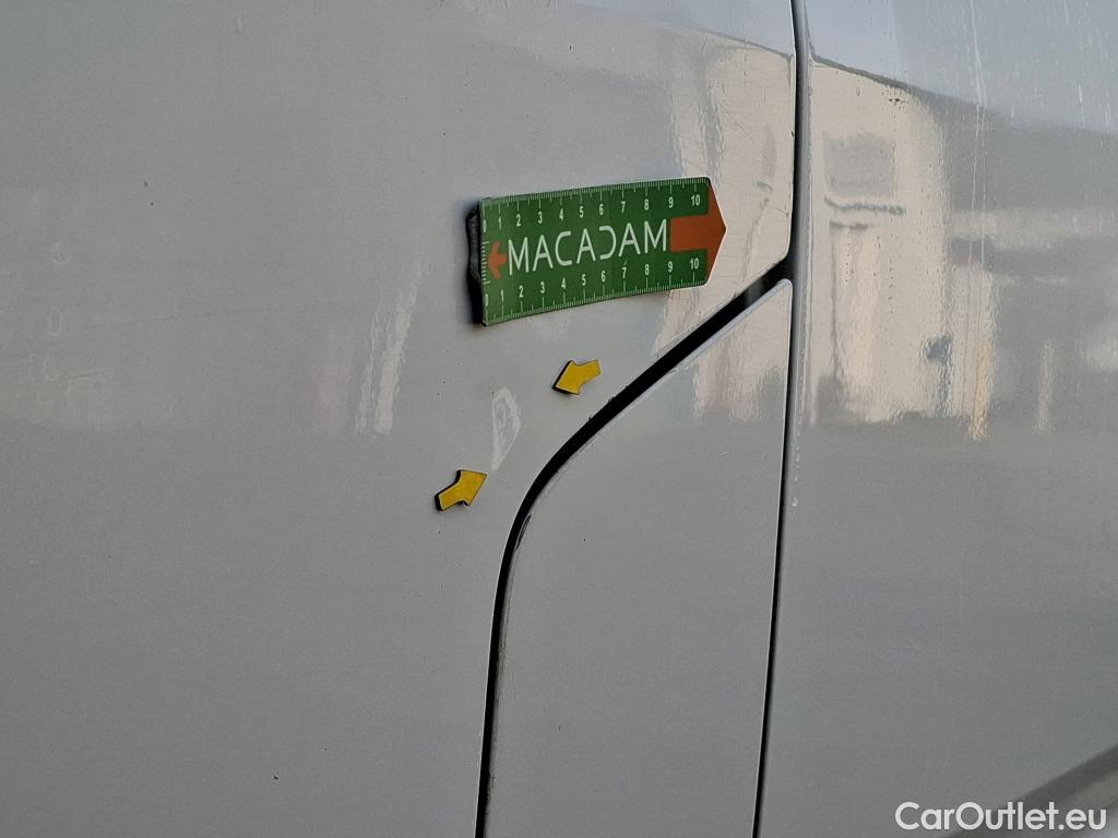  Volkswagen  Crafter VOLKSWAGEN  / 2017 / 4P / Fourgon tôlé 2.0 TDI 140 35 L4H3 Procab Business Line #32