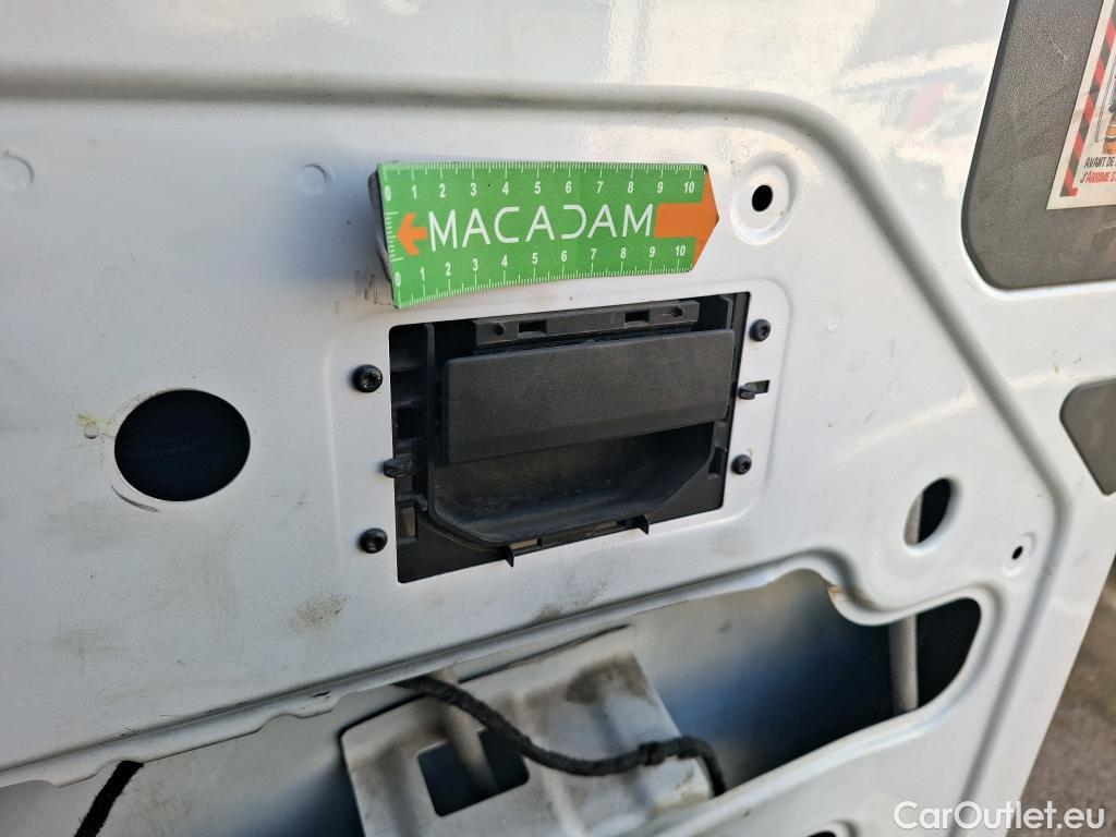  Volkswagen  Crafter VOLKSWAGEN  / 2017 / 4P / Fourgon tôlé 2.0 TDI 140 35 L4H3 Procab Business Line #10