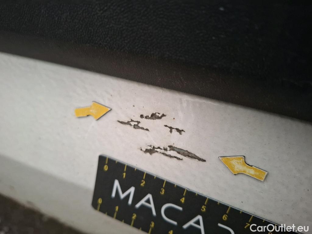  Volkswagen  Crafter VOLKSWAGEN  / 2017 / 4P / Fourgon tôlé 2.0 TDI 140 35 L3H3 4MO Procab Busi Line #19