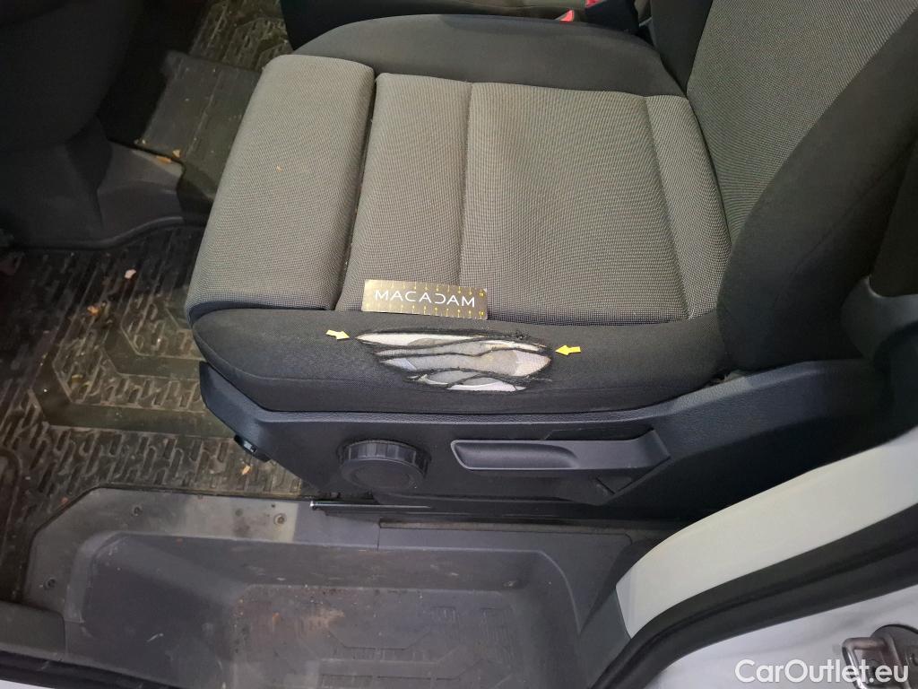  Volkswagen  Crafter VOLKSWAGEN  / 2017 / 4P / Fourgon tôlé 2.0 TDI 140 35 L3H3 4MO Procab Busi Line #1