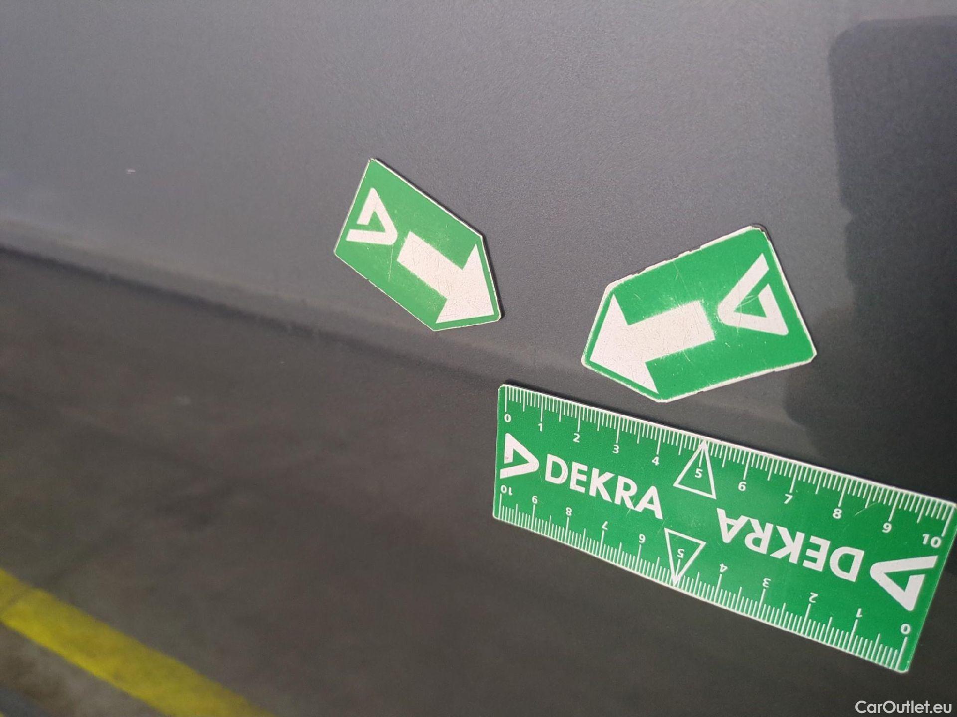  Volkswagen  Transporter VOLKSWAGEN  / 2019 / 4P / Fourgon tôlé 2.0 TDi 150 DSG7 L1H1 Business Plus #7