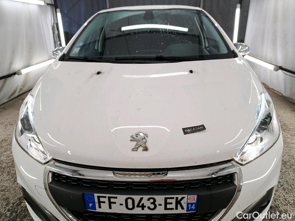  Peugeot  208  Allure Business 1.2 PureTech 110CV BVM6 E6dT #1