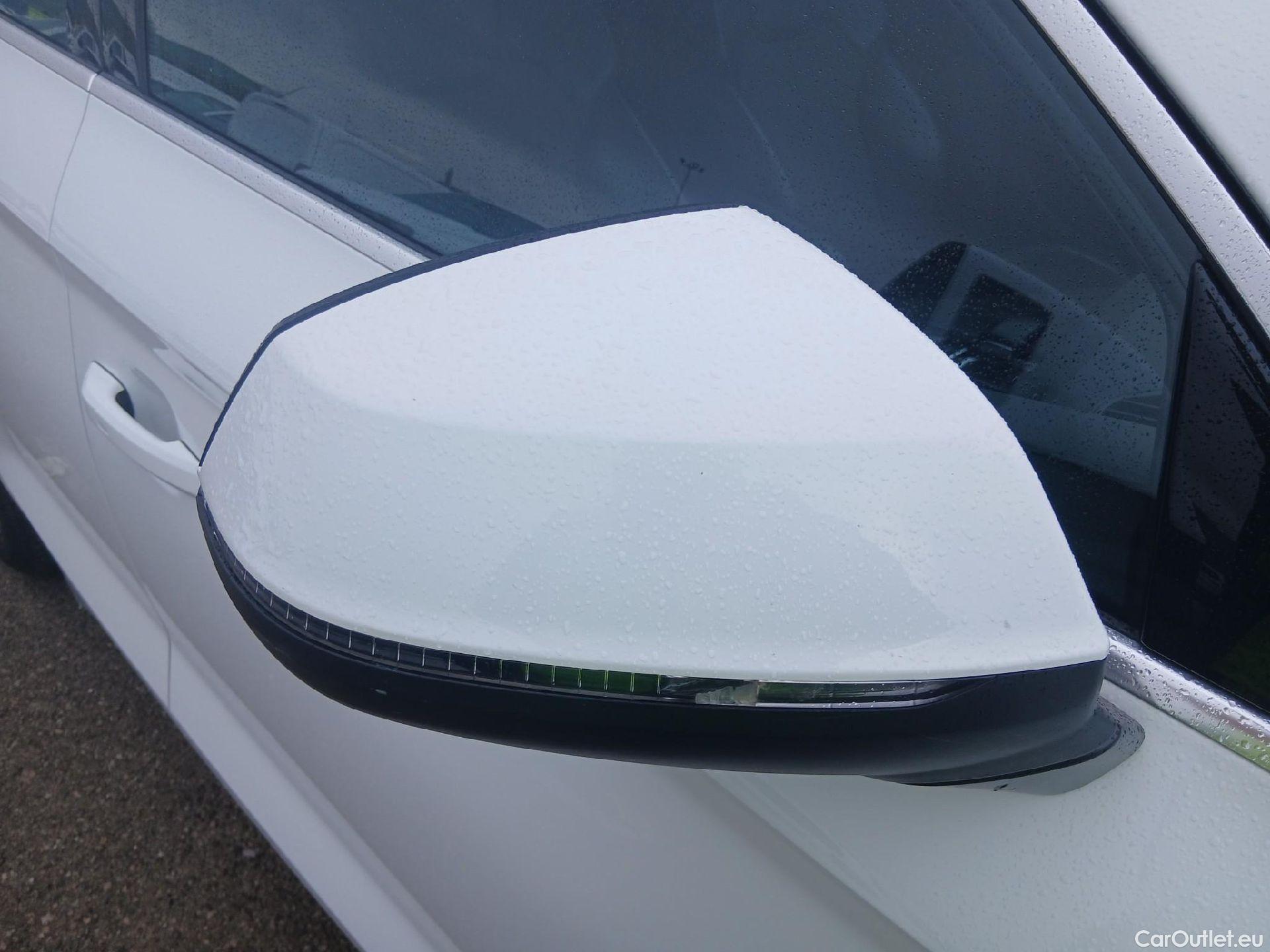  Land Rover  Discovery AUDI Q5 / 2020 / 5P / todoterreno Genuine 40 TDI 150kW quattro-ultra #19