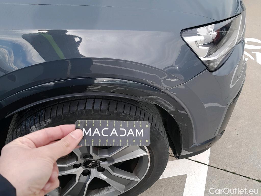  Audi  Q2 AUDI  / 2016 / 5P / todoterreno Design 30 TDI 85kW (116CV) S tronic #32