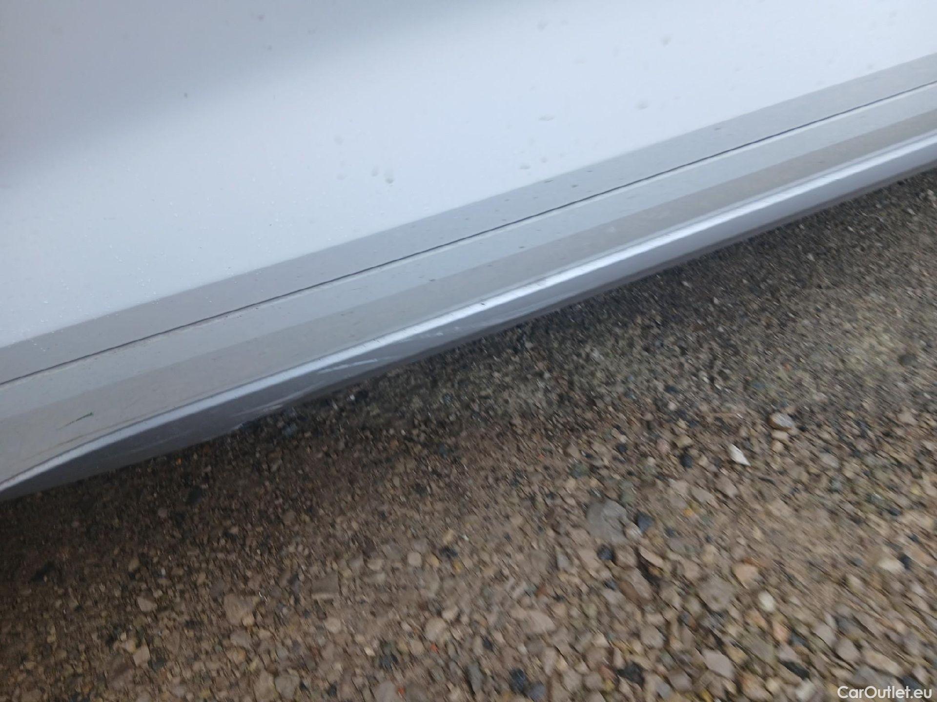  Land Rover  Discovery AUDI Q5 / 2020 / 5P / todoterreno Genuine 40 TDI 150kW quattro-ultra #3