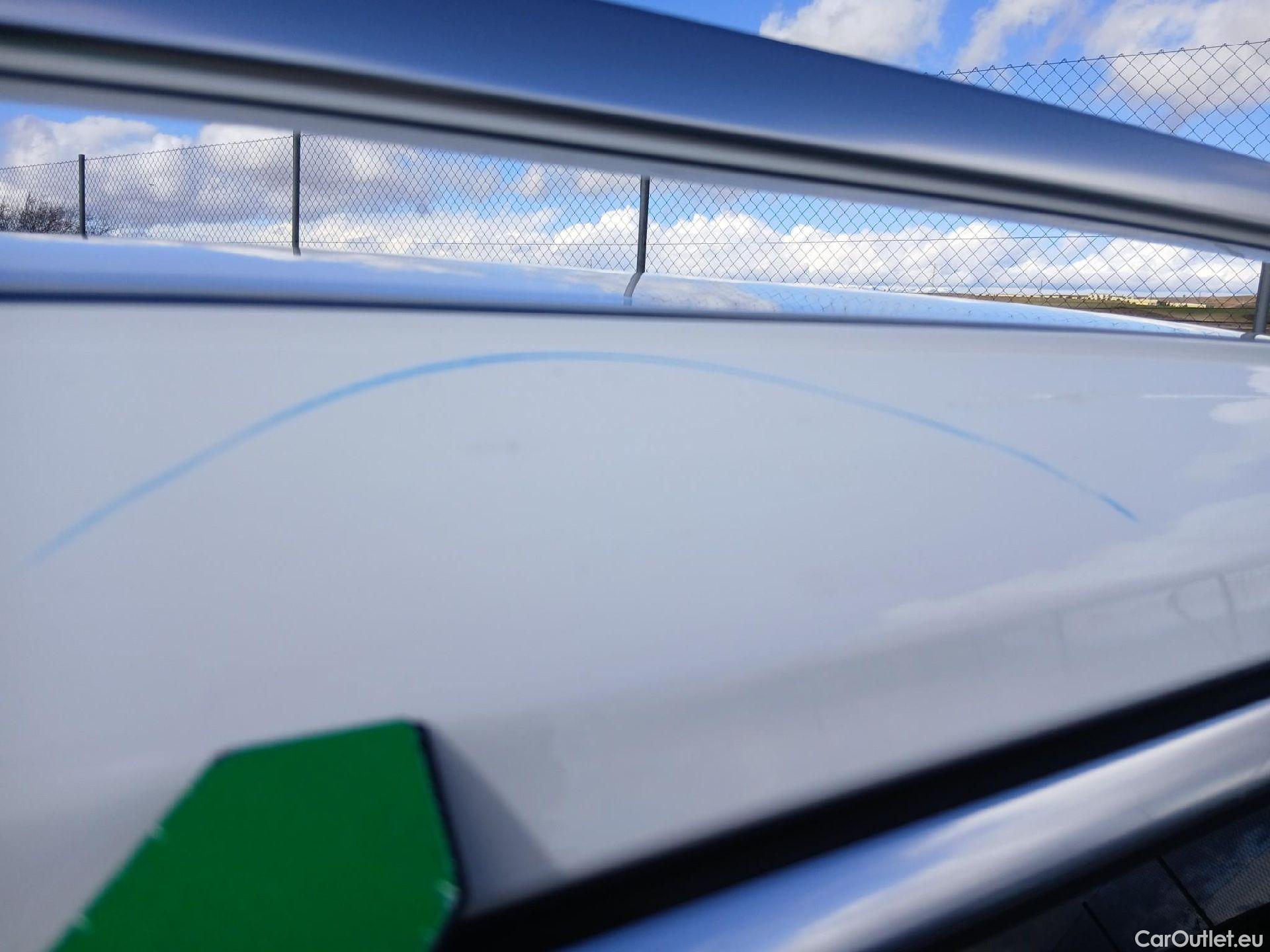  Mercedes  GLB MERCEDES-BENZ  / 2019 / 5P / todoterreno 2.0  200 D 4MATIC DCT 110KW (150CV) #47