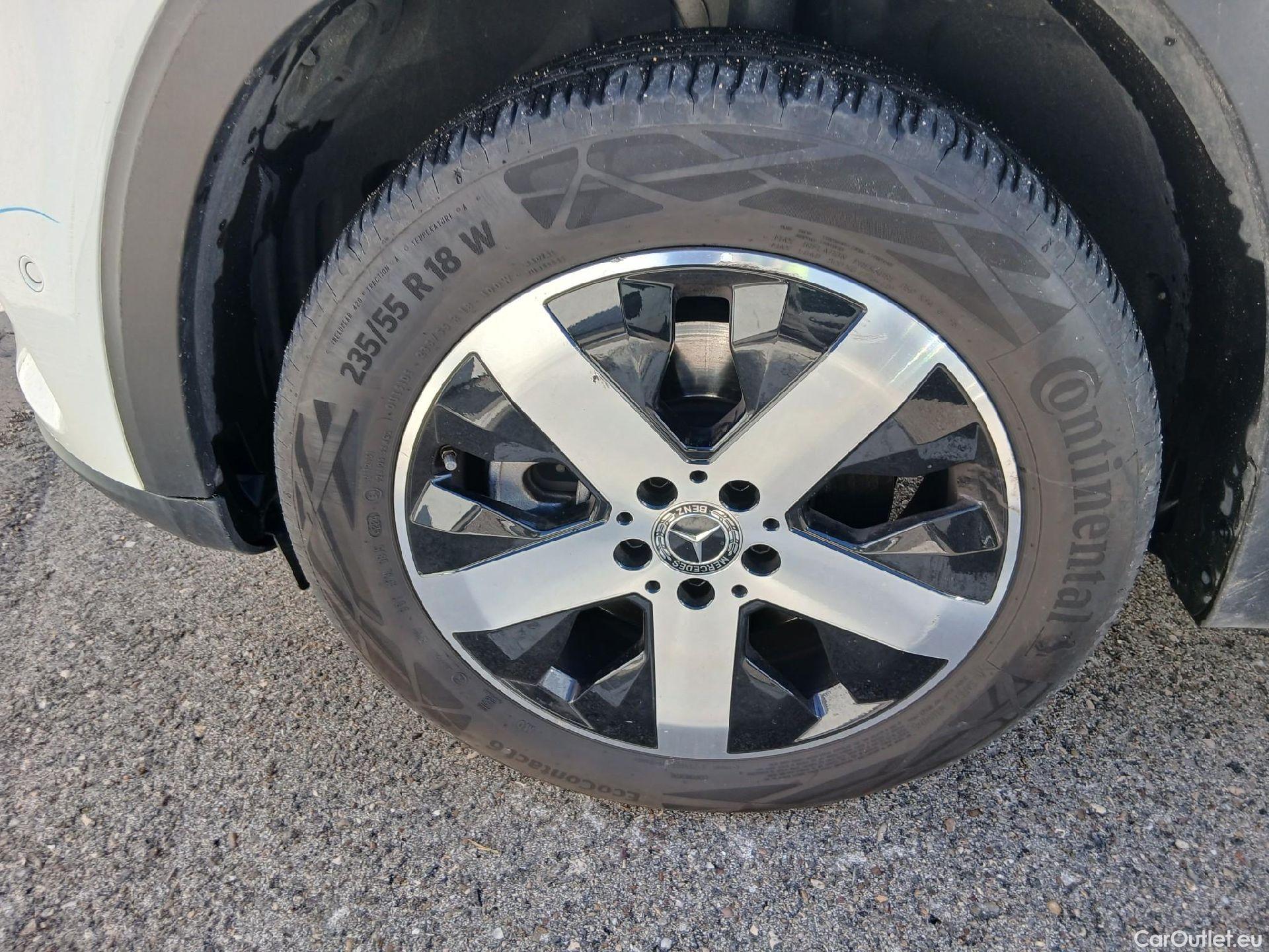  Mercedes  GLB MERCEDES-BENZ  / 2019 / 5P / todoterreno 2.0  200 D 4MATIC DCT 110KW (150CV) #11