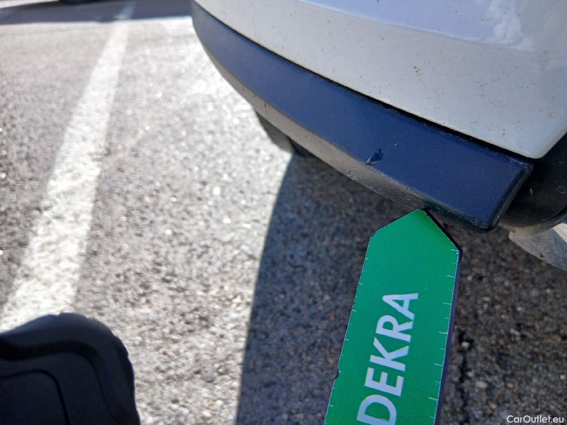  Mercedes  GLB MERCEDES-BENZ  / 2019 / 5P / todoterreno 2.0  200 D 4MATIC DCT 110KW (150CV) #9