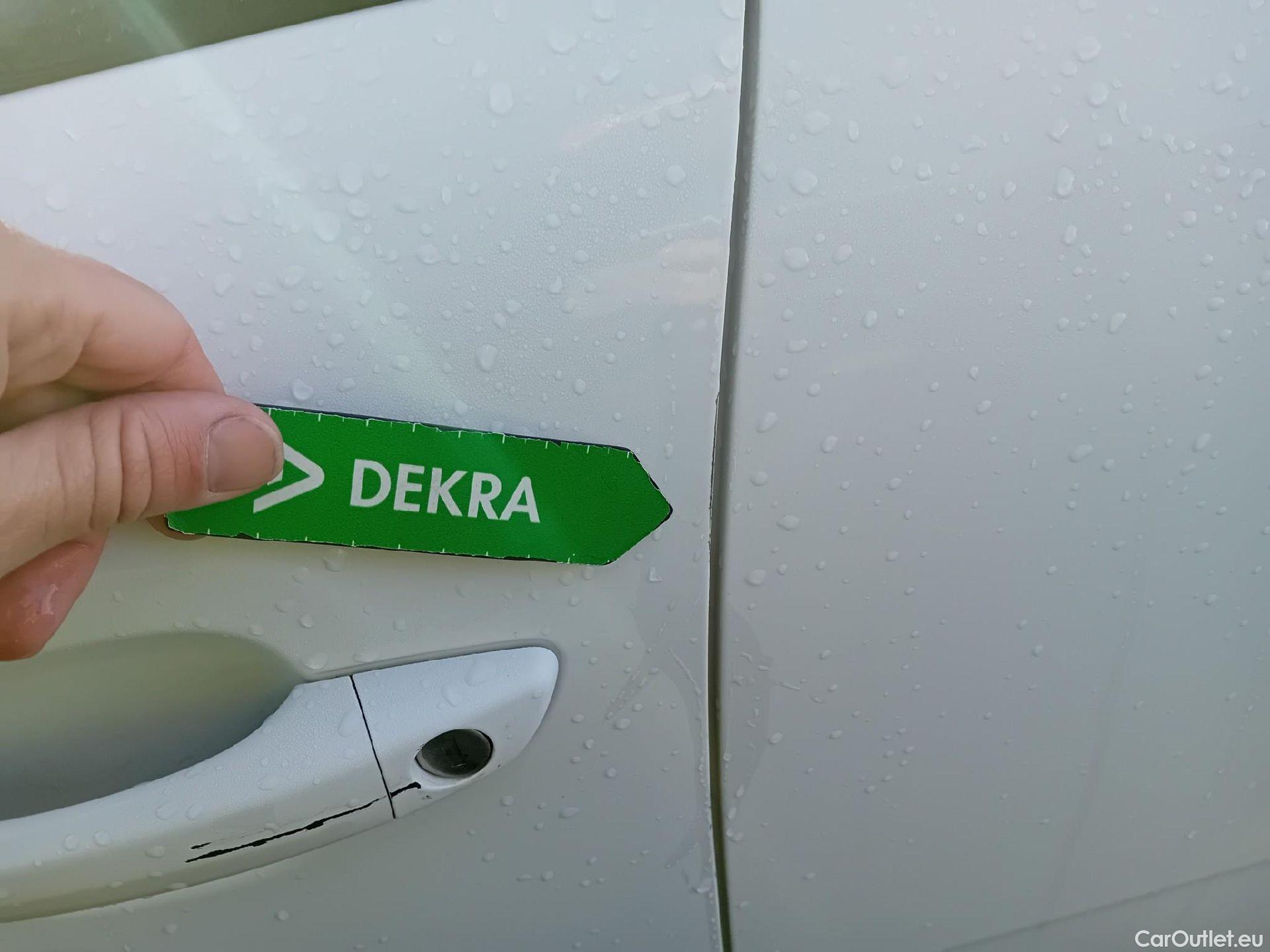  Citroen  C3  Live Pack 1.5 BlueHDi 100CV MT6 E6d #9