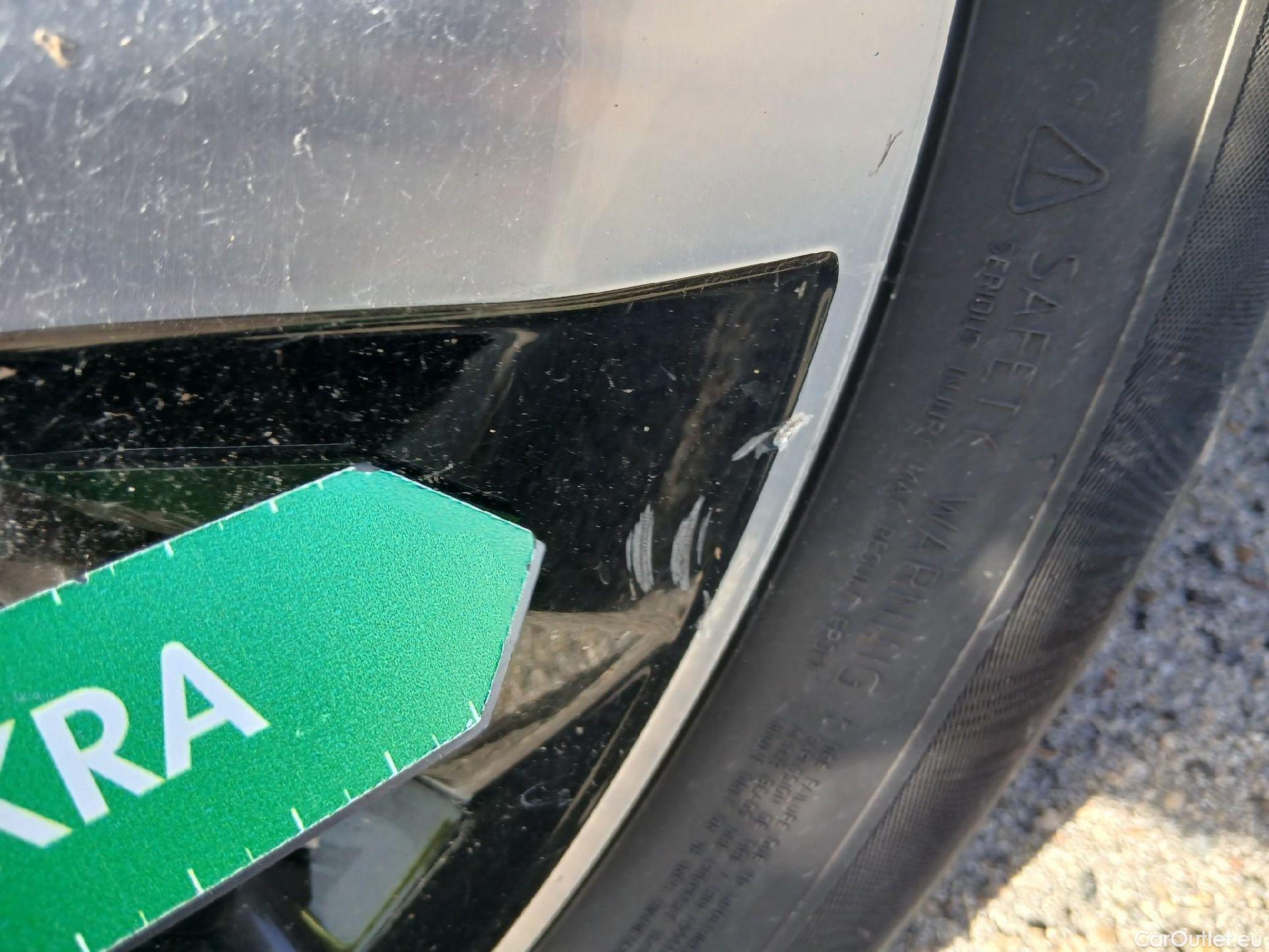  Mercedes  GLB MERCEDES-BENZ  / 2019 / 5P / todoterreno 2.0  200 D 4MATIC DCT 110KW (150CV) #45