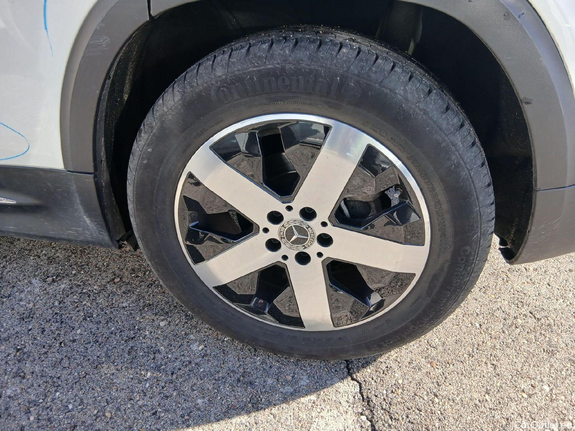  Mercedes  GLB MERCEDES-BENZ  / 2019 / 5P / todoterreno 2.0  200 D 4MATIC DCT 110KW (150CV) #24