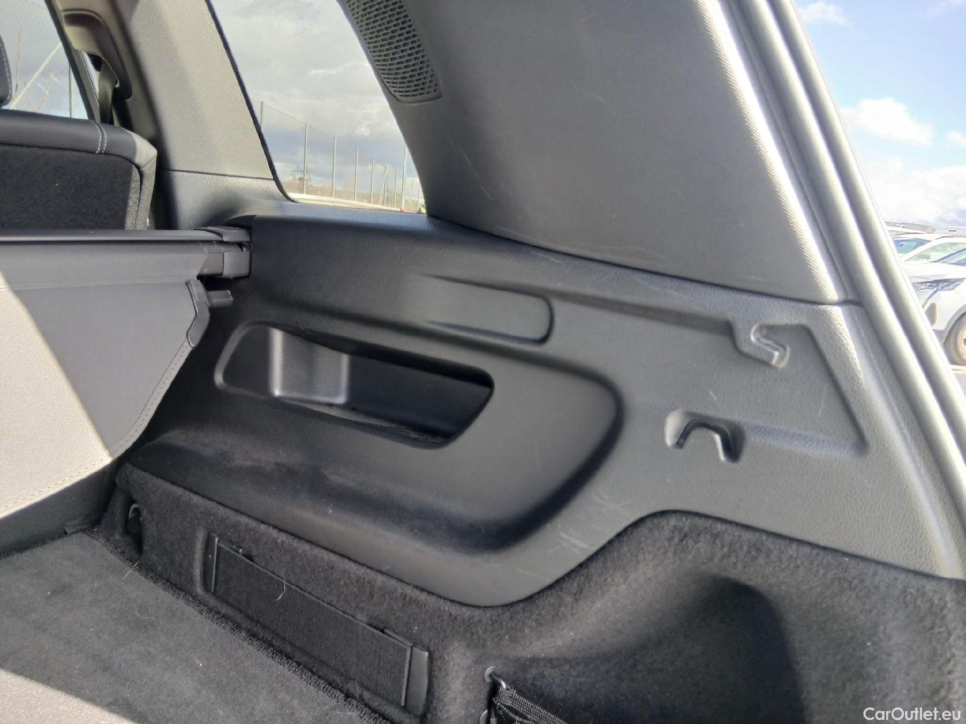  Mercedes  GLB MERCEDES-BENZ  / 2019 / 5P / todoterreno 2.0  200 D 4MATIC DCT 110KW (150CV) #39