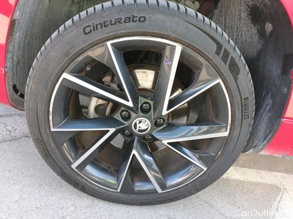  Skoda  Karoq SKODA  / 2017 / 5P / todoterreno 2.0 TDI 110kW (150CV) DSG 4X4 Sportline #9