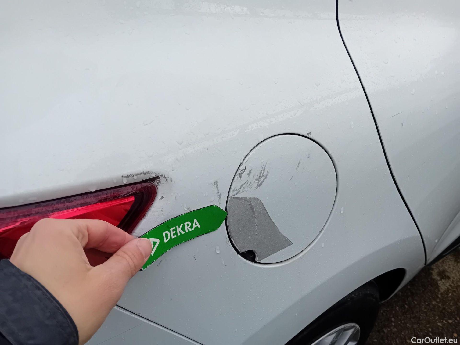  Renault  Clio RENAULT  / 2016 / 5P / berlina con portón Business TCe 66kW (90CV) GLP -18 #27