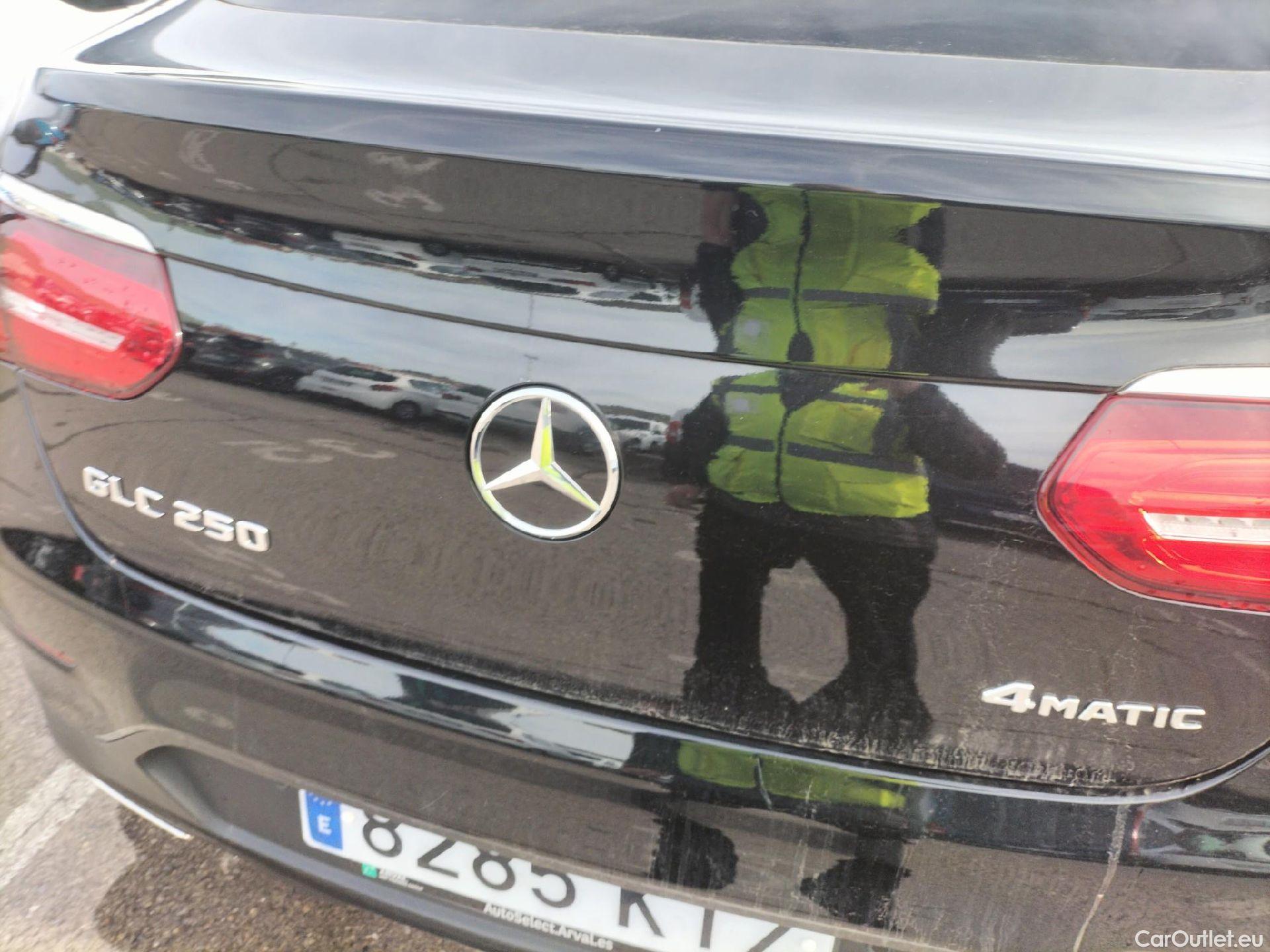  Mercedes  G-Klasee MERCEDES-BENZ GLC Coupé / 2016 / 5P / coupé GLC 250 4MATIC #14