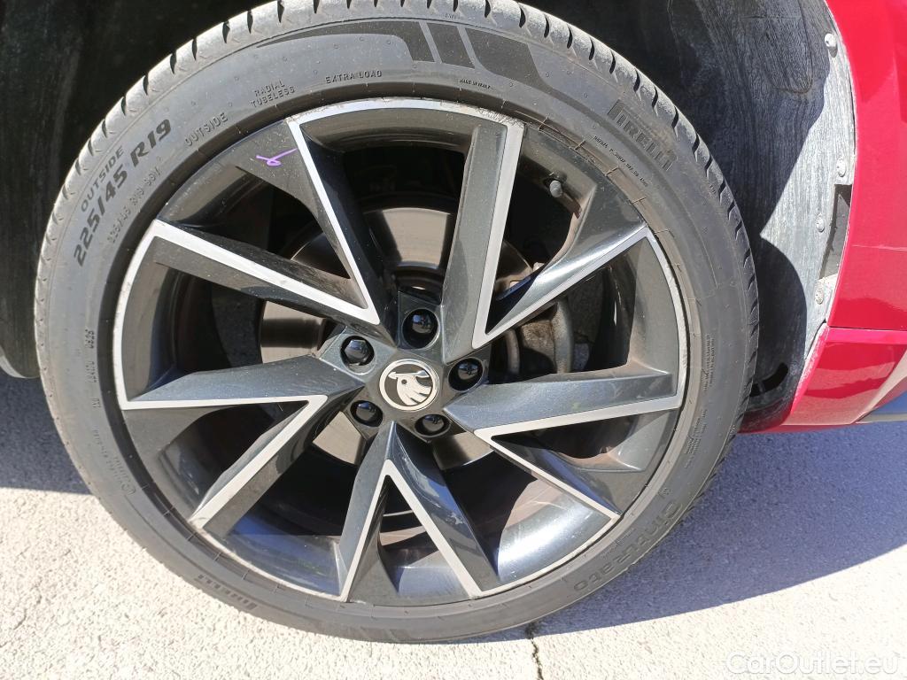  Skoda  Karoq SKODA  / 2017 / 5P / todoterreno 2.0 TDI 110kW (150CV) DSG 4X4 Sportline #11