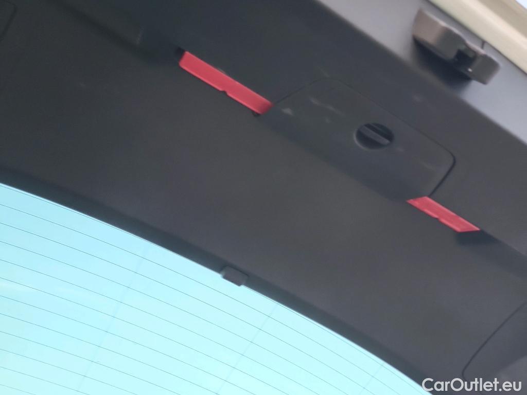  Volkswagen  Tiguan VOLKSWAGEN  / 2020 / 5P / todoterreno Life 1.5 TSI 110kW (150CV) DSG #9