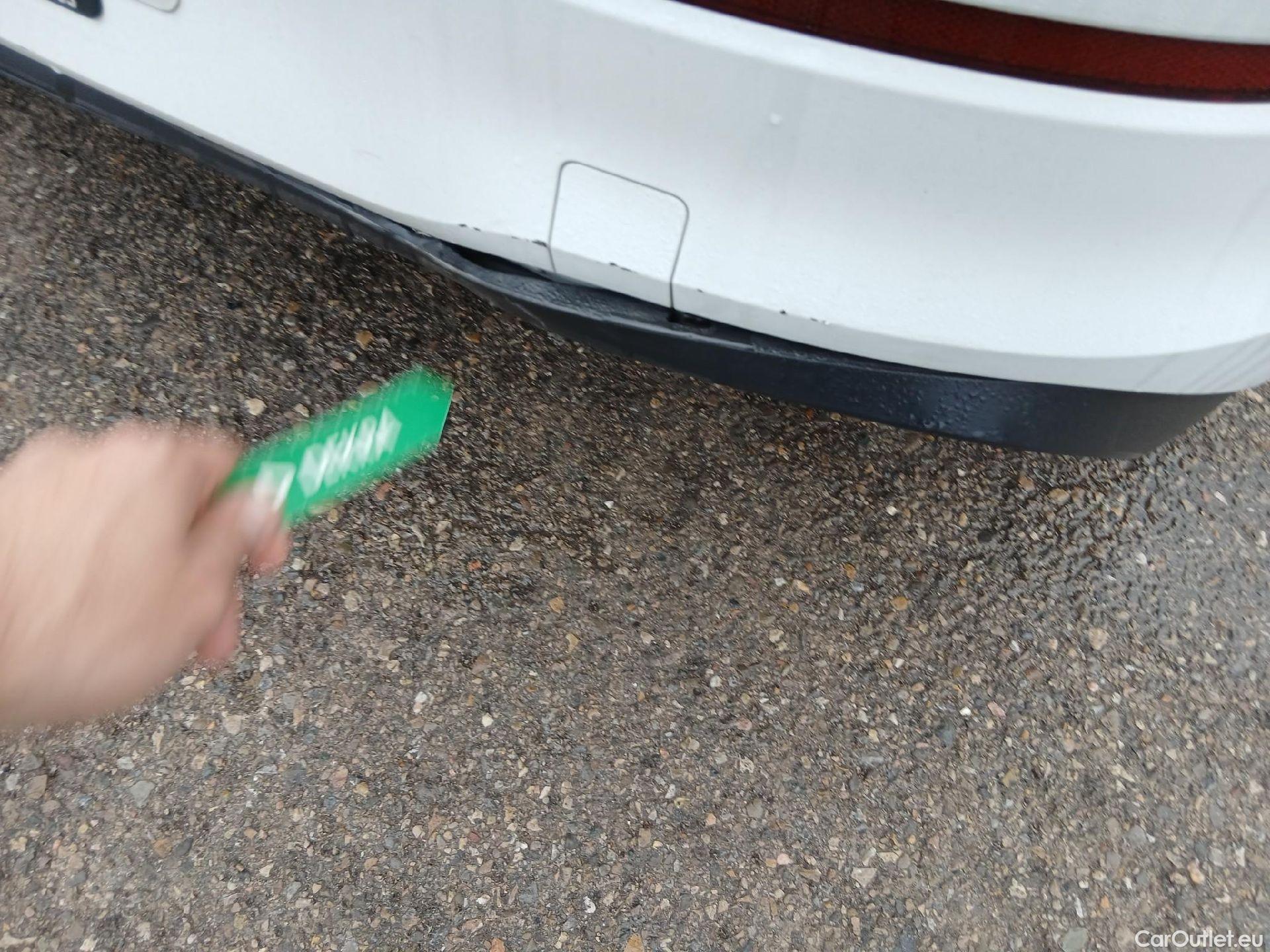  Volkswagen  Golf  VOLKSWAGEN / 2020 / 5P / berlina con portón Life 1.0 eTSI 81kW (110CV) DSG #8