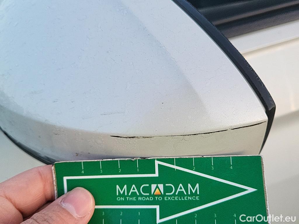  Volkswagen  Tiguan VOLKSWAGEN  / 2020 / 5P / todoterreno Life 1.5 TSI 110kW (150CV) DSG #23