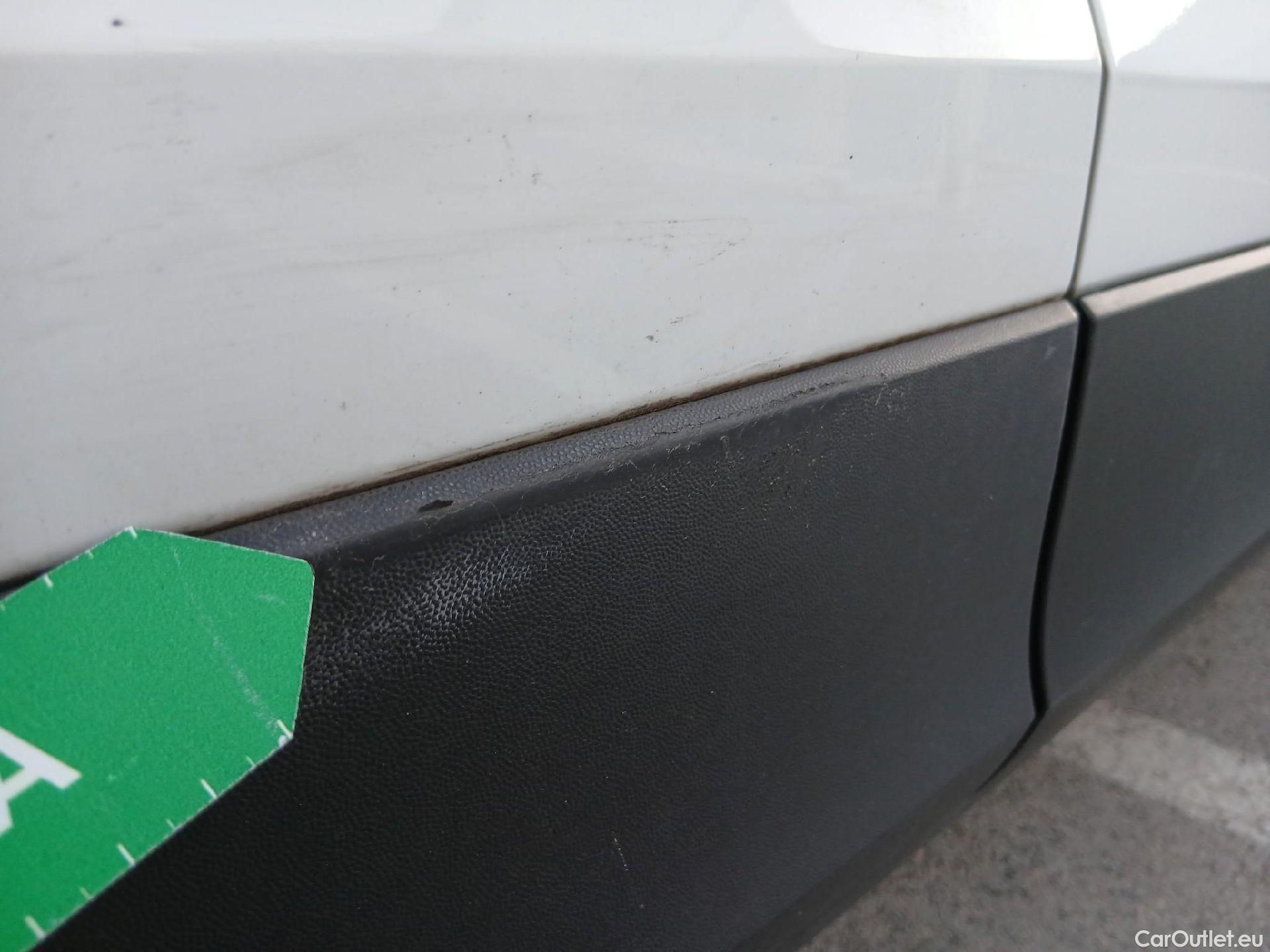  Volkswagen  T-CROSS VOLKSWAGEN  / 2018 / 5P / todoterreno Edition 1.0 TSI 70kW (95CV) #31