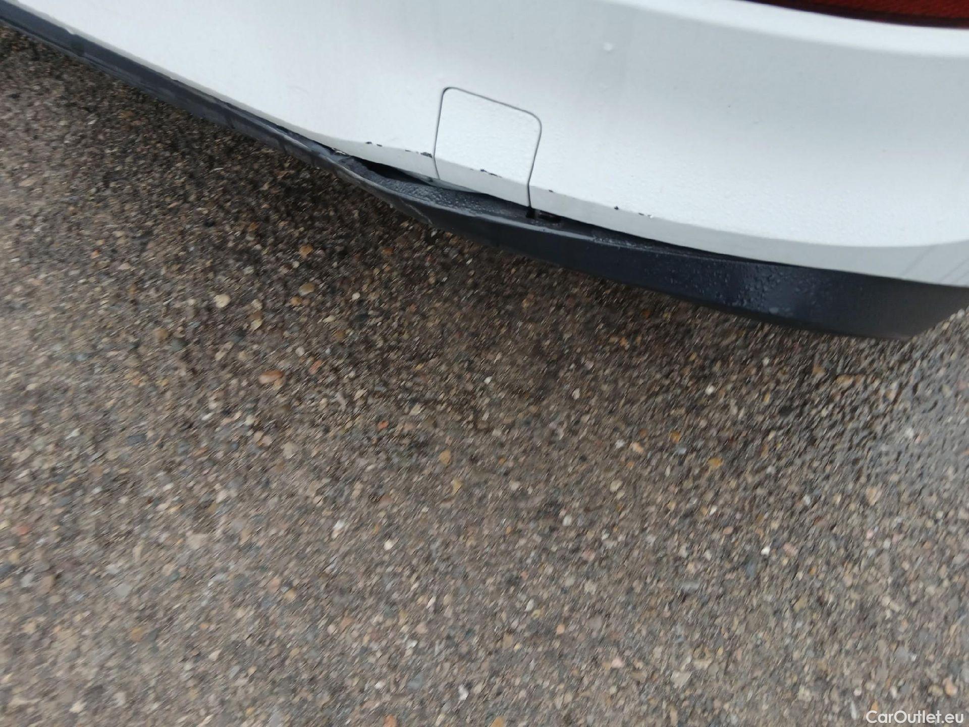  Volkswagen  Golf  VOLKSWAGEN / 2020 / 5P / berlina con portón Life 1.0 eTSI 81kW (110CV) DSG #7