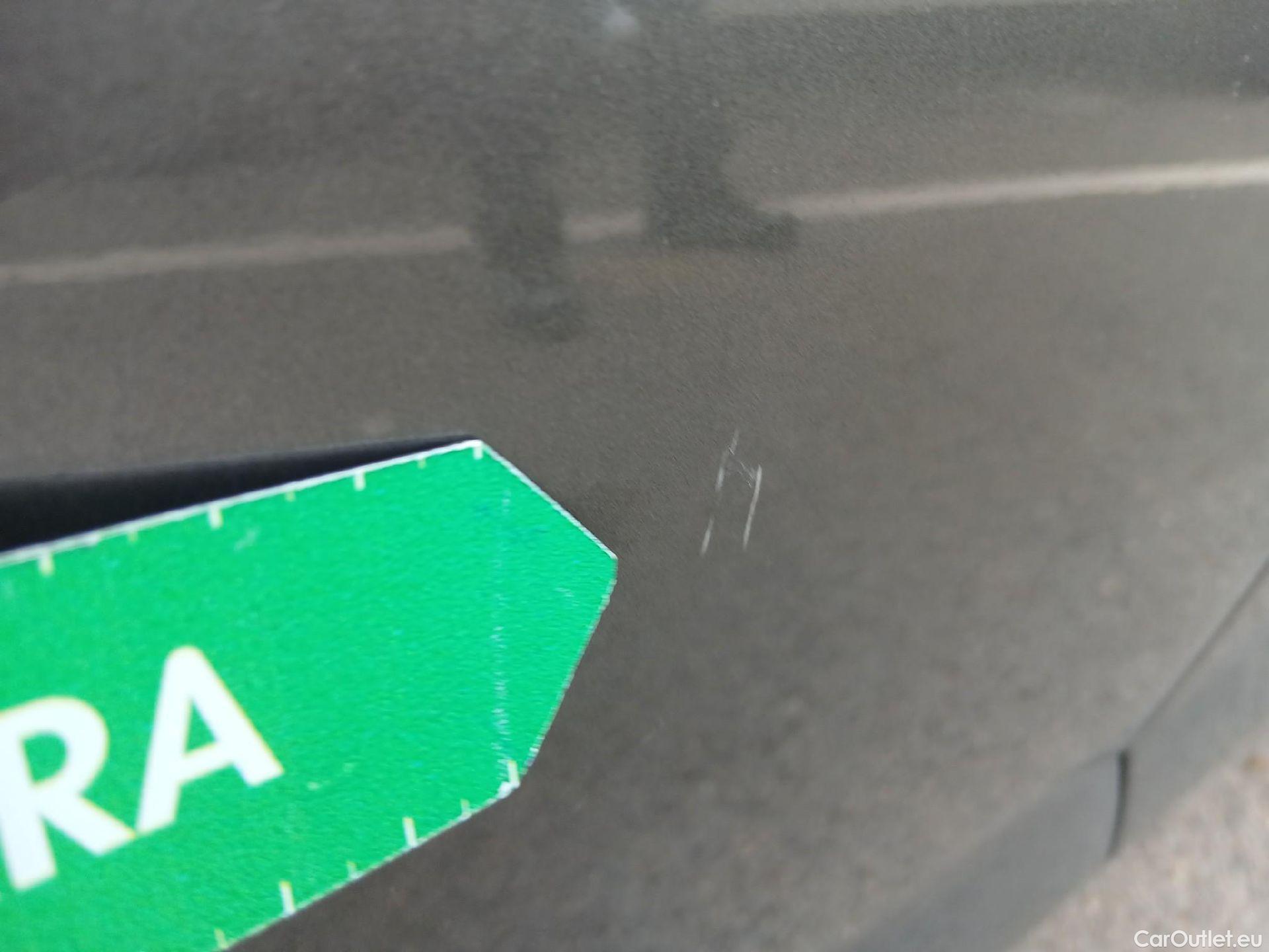  Volkswagen  Polo VOLKSWAGEN  / 2017 / 5P / berlina con portón Advance 1.0 TSI 70kW (95CV) #20