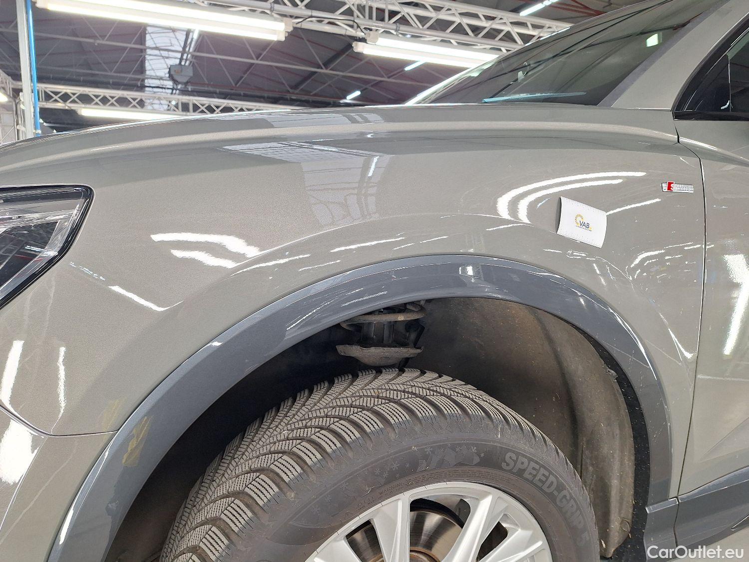  Audi  Q3 Audi,  SB '19, Audi  Sportback 35 TDI S tronic S Line Business  #24