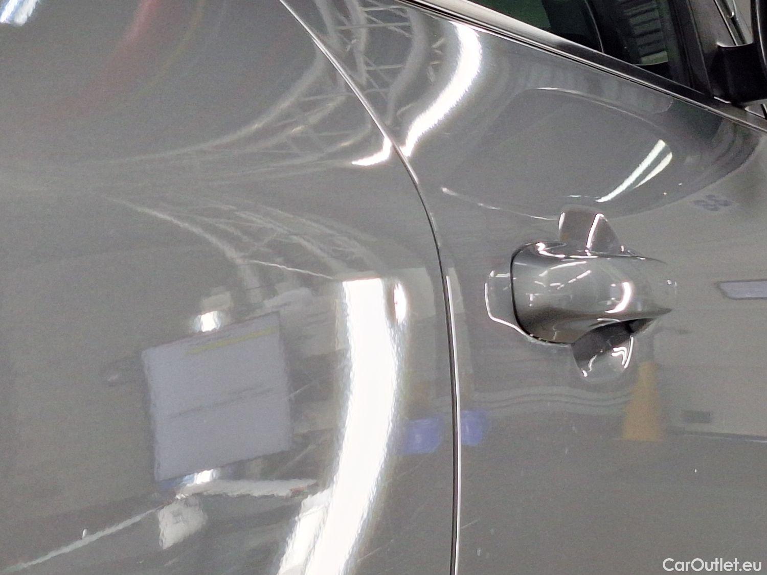  Ford  Kuga Ford,  '19, Ford  1.5 EcoBlue 88kW Aut. Titanium 5d #15