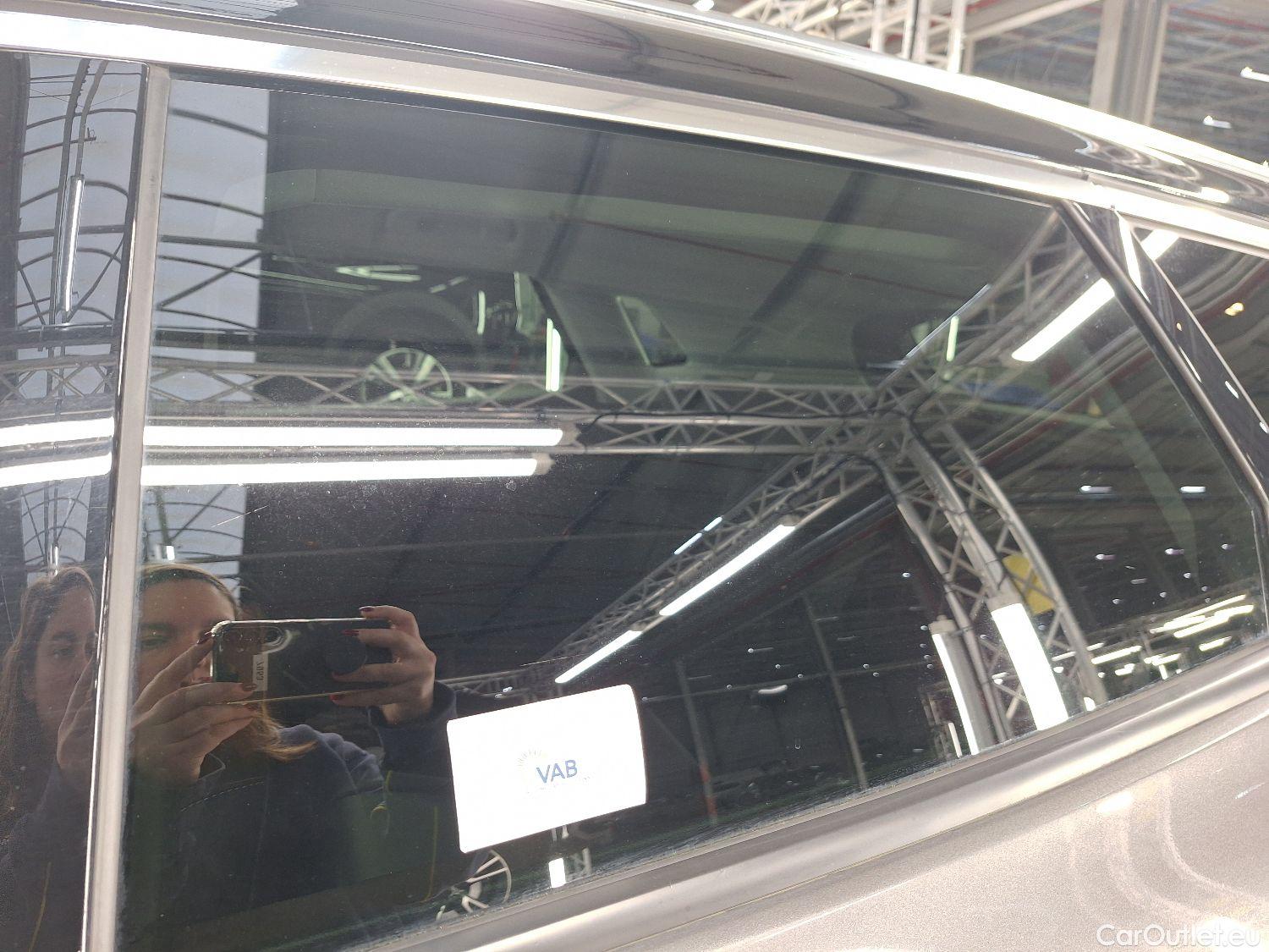  Opel   Grandland X Opel, '17, Opel 1.6 Turbo S/S AT8 Ultimate 5d #13