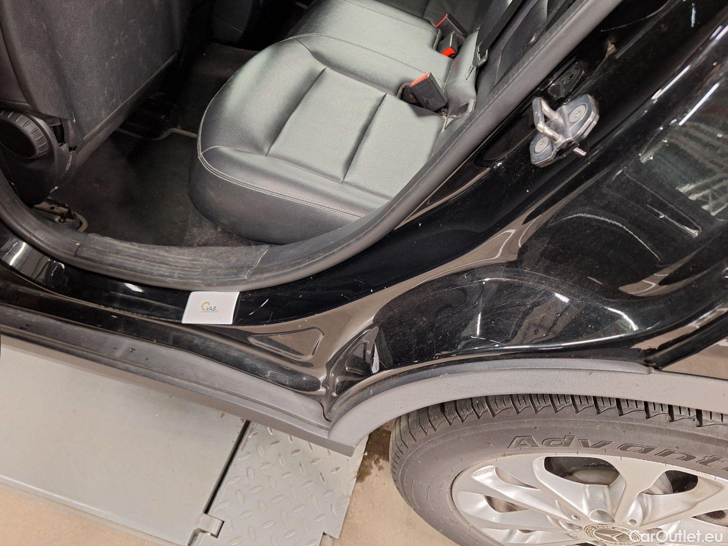  Mercedes  GLA Mercedes,  FL'17, Mercedes-Benz   200 d DCT 5d #61