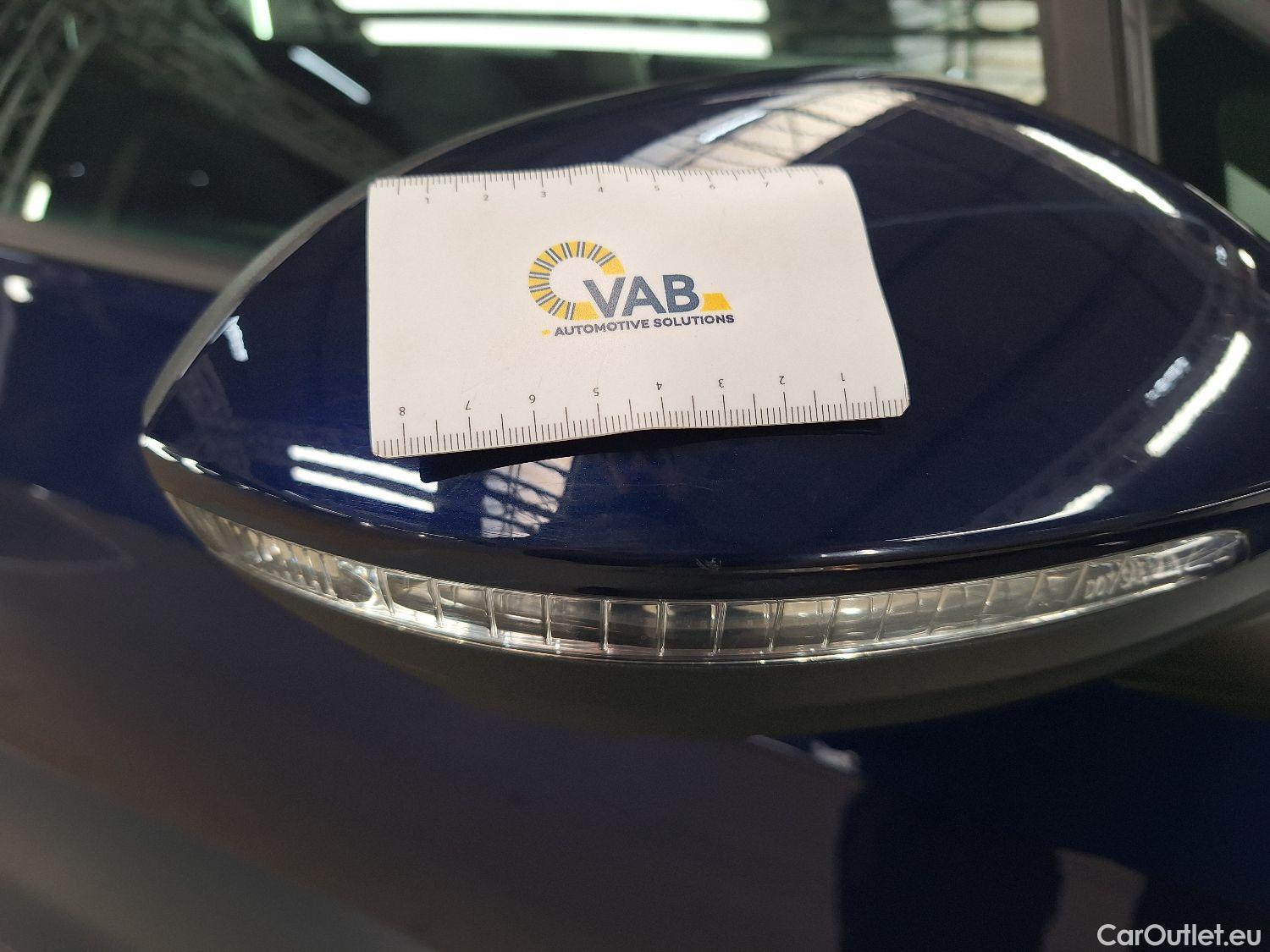  Volkswagen  Golf  VW, VIII '20, Volkswagen VIII 1.0 eTSI 81kW Life 5d #2