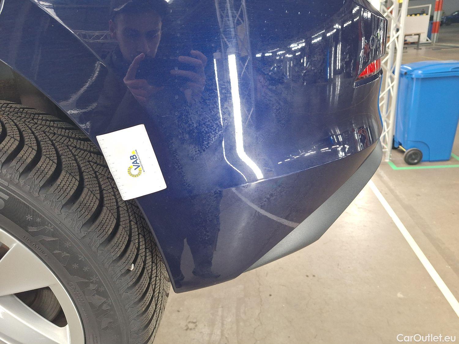  Volkswagen  Golf  VW, VIII '20, Volkswagen VIII 1.0 eTSI 81kW Life 5d #6