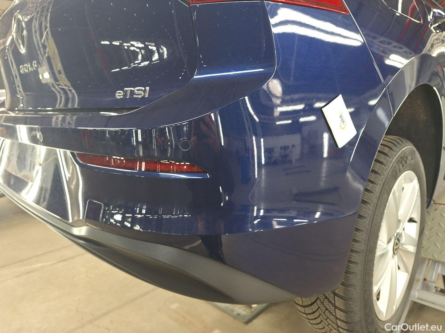  Volkswagen  Golf  VW, VIII '20, Volkswagen VIII 1.0 eTSI 81kW Life 5d #9