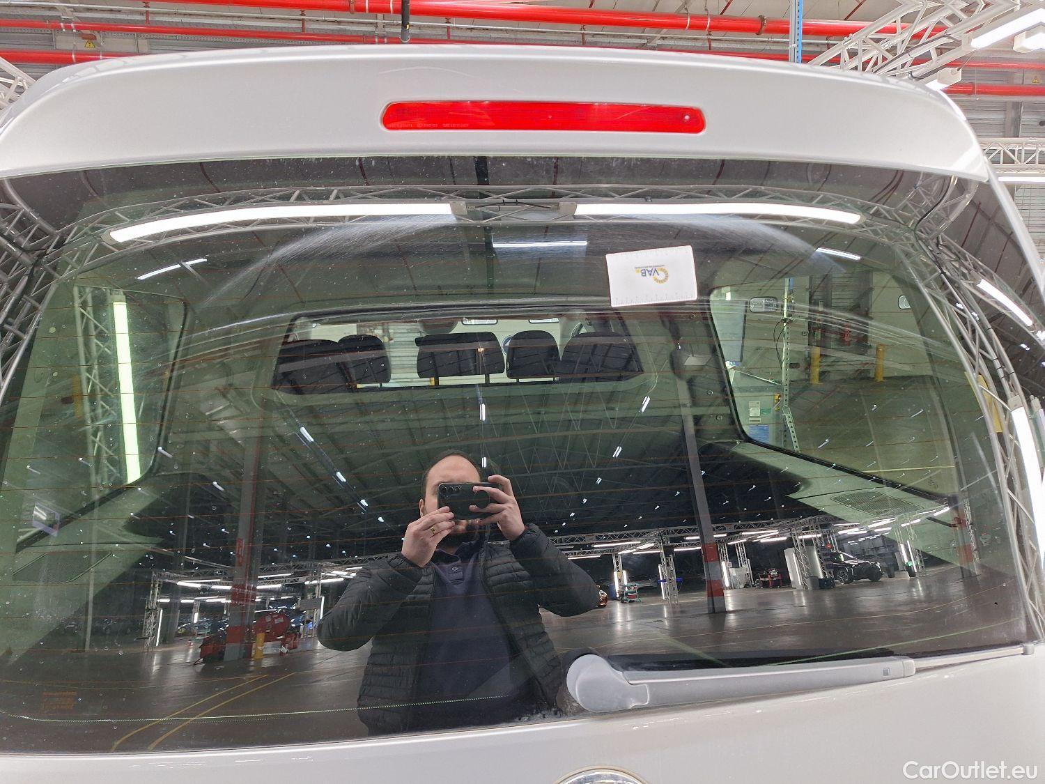  Volkswagen  Caddy VW, _ '15, Volkswagen  Maxi 2.0 CRTDi 75kW SCR BMT Maxi  #36