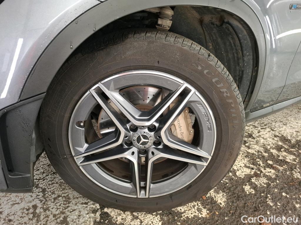  Mercedes  G-Klasee MERCEDES-BENZ GLC Coupe / 2019 / 5P / Coupé GLC 300 e AMG Line 4Matic #3