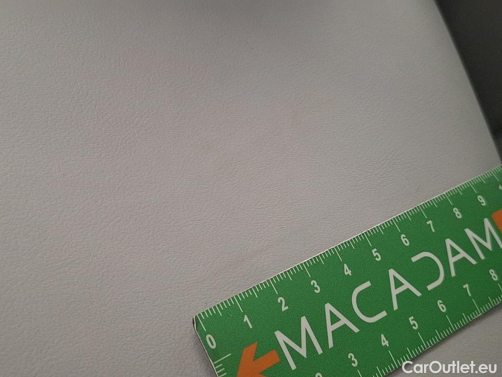  Land Rover  Range Rover Sport LAND ROVER  / 2022 / 5P / SUV P460e - S #40