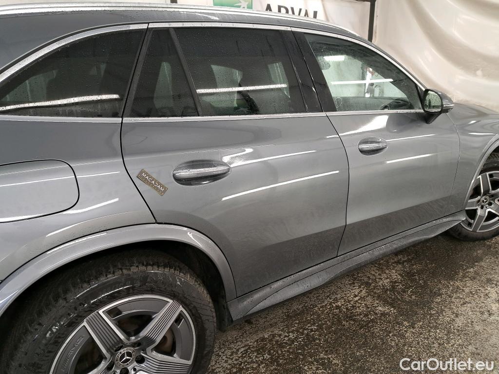  Mercedes  GLC MERCEDES-BENZ  / 2022 / 5P / SUV  300 de AMG Line 4MATIC #1
