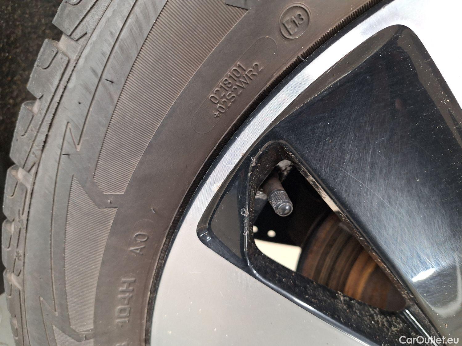  Volvo  XC 40 Volvo, XC40 '17, Volvo XC40 T5 Recharge Geartronic Inscription Expr #10