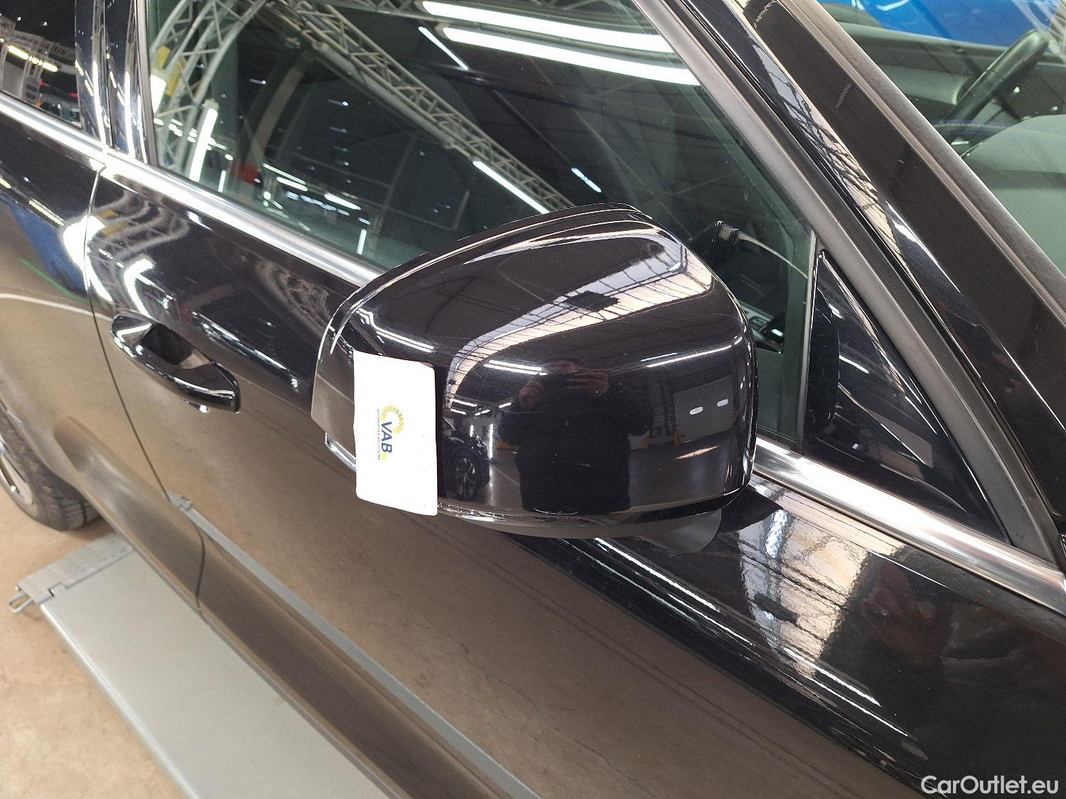  Volvo  XC 40 Volvo, XC40 '17, Volvo XC40 T5 Recharge Geartronic Inscription Expr #1