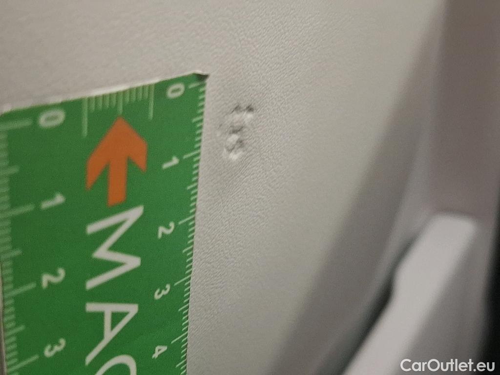  Land Rover  Range Rover Sport LAND ROVER  / 2022 / 5P / SUV P460e - S #30