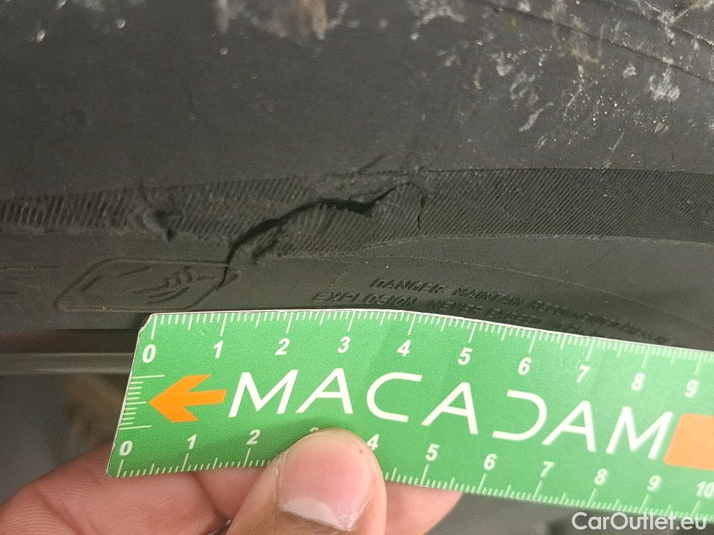  Land Rover  Range Rover Sport LAND ROVER  / 2022 / 5P / SUV P460e - S #9